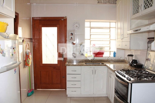 Imagem 8 de 19 de Casa Com 5 Quartos, 1 Suíte, Sacada, Piscina, Estuda Permuta, Menino Deus - Reo419465