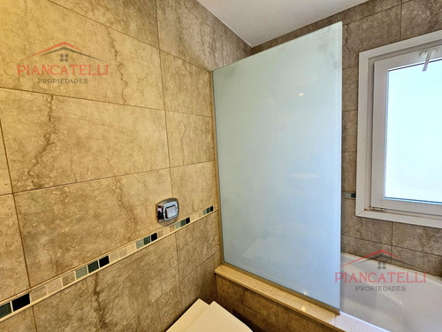 Venta De Casa En Terravista Con 4 Habitaciones