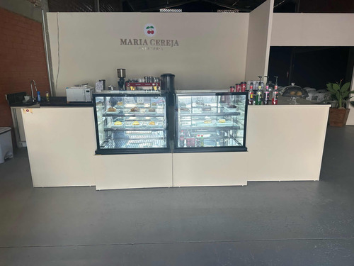 Vendo Cafeteria Completa.