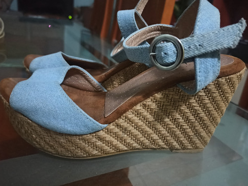 Sandalias Baku En Tela De Jean Azul Claro Talla 38