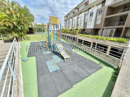 Raiza Suarez Vende Moderno Y Lujoso Apartamento Dúplex Conectado A Planta Eléctrica En El Este De Barquisimeto 2 5 2 0 8 0 7 Con Seguridad Las 24 Horas Bellas Áreas Sociales Para Disfrutar En Familia