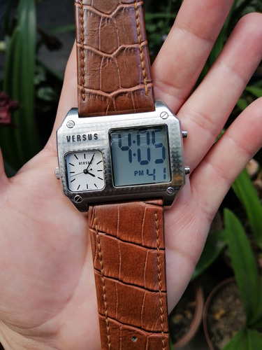 Reloj Versus Bulova Casio Invicta Guess Nautica Ecko Gc Momo Café Plateado (Usado)