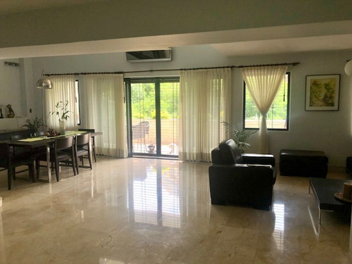 Imagen 10 de 14 de Apartamento Amplio Duplex Alquiler Urbanización Valles De Camoruco Valencia