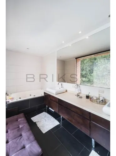 Casa En Arriendo/venta En Guaymaral. Cod V1583