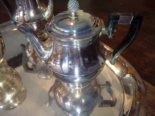 Juego De Té De Metal Con Baño De Plata Christofle (5 Piezas)