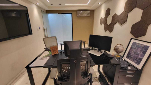 Local En Alquiler Para Oficina En El Millón