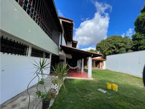 Casa En Cumbre De Curumo