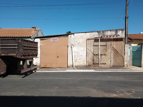 Galpão Com 133m²