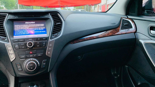 Hyundai Santa Fe 2.4 Seguridad 7as 6at 2wd 2016
