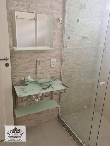 Imagem 11 de 16 de Apartamento Todo Reformado, 2 Quartos Com Armários, Sala, Varandão Fechada, Banheiro Social, Cozinha Planejada, Área E Banheiro De Empregada - Ap0216