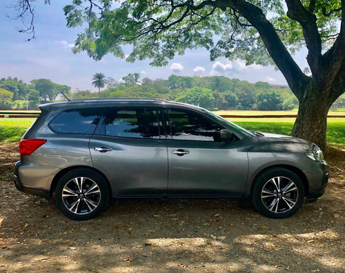 Nissan Pathfinder Exclusive 3,5 Cc Como Nueva