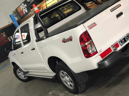 Toyota Hilux 2.5 Cd Dx Pack 120cv 4x4 2014