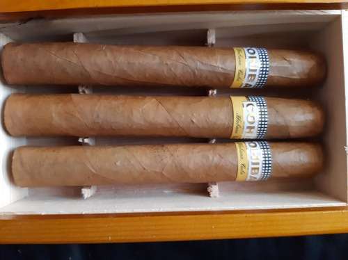 Petaquera En Cedro, Cohiba Siglo Vi, Contiene 3 Unid