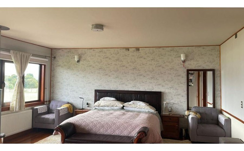 Casa En Venta De 4 Dorm. En Castro