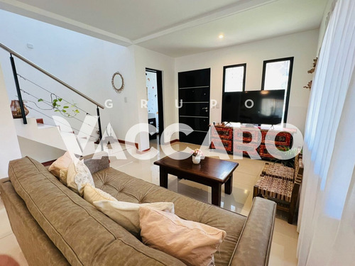 Imagen 4 de 25 de Hermosa Casa En Barrio Cerrado