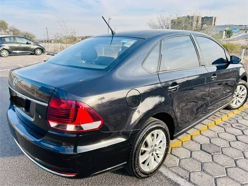 Volkswagen Vento 1.6 Confortline Mt
