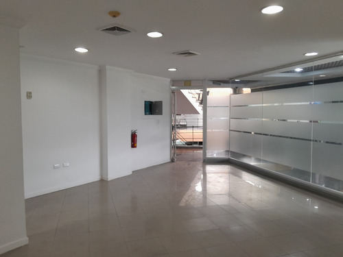María Gabriela García De Inzitu Realtors Tienen El Placer De Ofrecer En Alquiler Un Local Comercial En El Prestigioso Centro Comercial Otama, Ubicado En La Urbanización El Viñedo, Valencia, Carabobo,