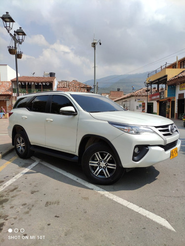 Toyota Fortuner 2.4  2019 Diesel Whatsapp 3178952060