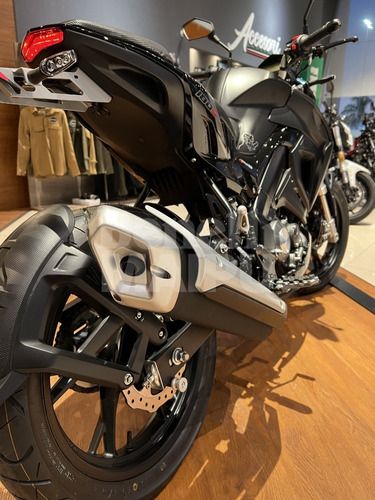 Benelli 180s