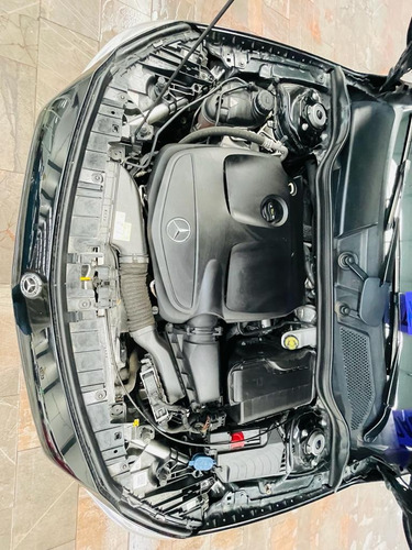 Mercedes-Benz Clase GLA Sport