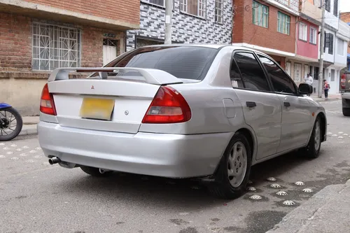 Mitsubishi Lancer Glx 1.6 Mod 97