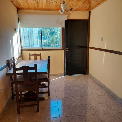 Imagen 3 de 16 de Se Vende Casa Con Pileta De 7x3, Sobre Lote De 700mt2,