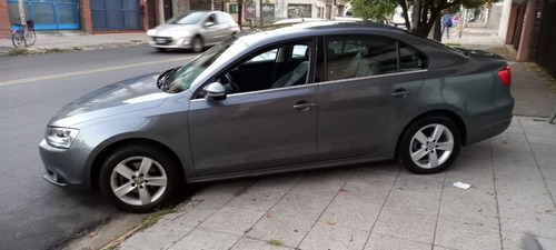 Volkswagen Vento 2.5 Luxury 2013