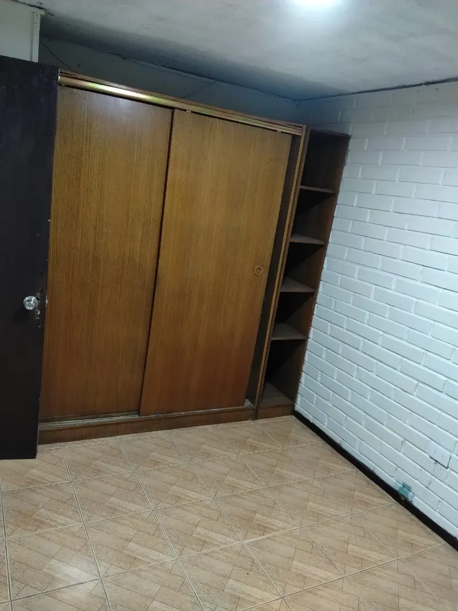 Imagen 2 de 5 de Departamento 2 Dormitorios Amplios Un Baño Buen Sector