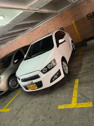 Chevrolet Sonic 1.6 Lt 5 p