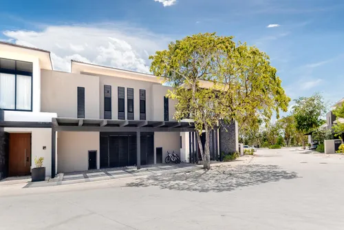 Casa En Venta Merida, En Privada, Llave En Mano, Lista.