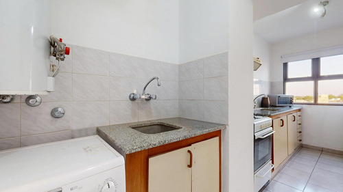 65 Entre 28 Y 29 La Plata - Departamento De Dos Dormitorios Con Cochera En Venta