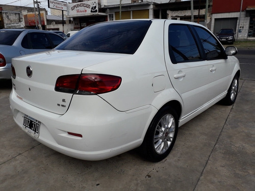 Imagen 2 de 11 de Fiat Siena 2014 1.6 El