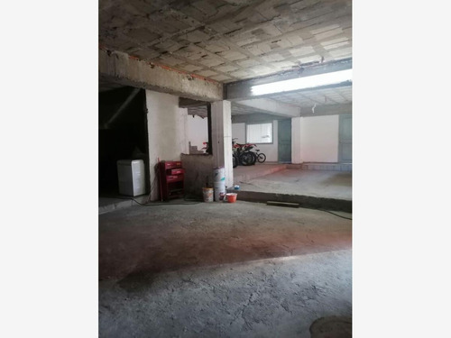 Bodega Comercial En Renta Lomas De Cortes