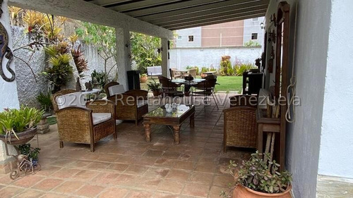 22317 Naranjos Del Cafetal. Amplia Casa En Venta. Jardín, Clima Montaña. Me