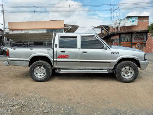 Mazda B2600 4x4 Doble Cabina Gris Mod 1997