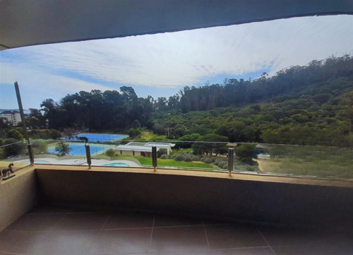 Departamento En Venta De 4 Dorm. En Papudo