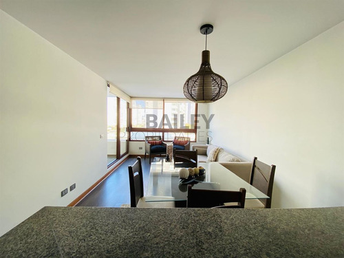 Departamento En Arriendo Amoblado De 2 Dorm. En Concón