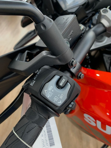 Imagen 15 de 19 de Suzuki V-strom 1050 Xt Okm - Suzuki Vélez Sarsfield