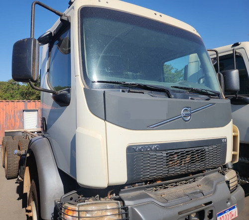  Volvo Vm 330 6x4 Ano 2021/2021 No Chassi  Traçado Caçamba 