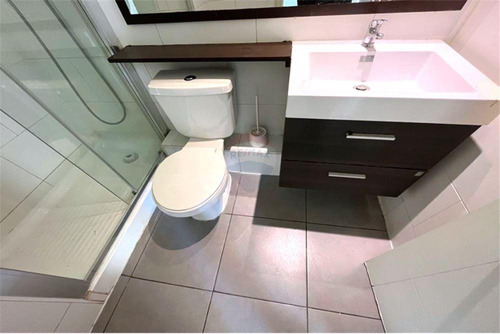 Recién Rebajado!. Depto En Primer Piso, Macul