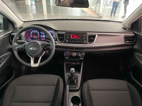 Imagen 12 de 15 de Kia Kia Rio Hb 2018 5p Hb Lx, Tm6, Ve, F. Niebla, Ra-15