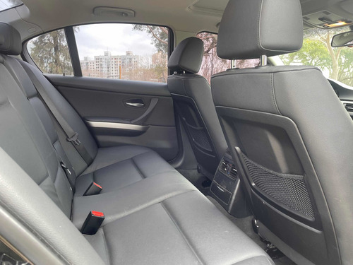 Imagen 14 de 19 de Bmw Serie 3 2008 2.5 323i Sedan Active Stept