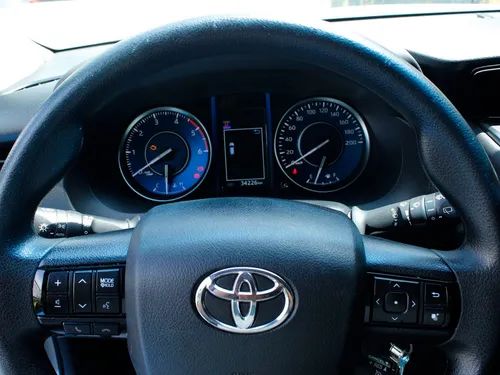 Toyota Fortuner 2.4 4x2 At 2021