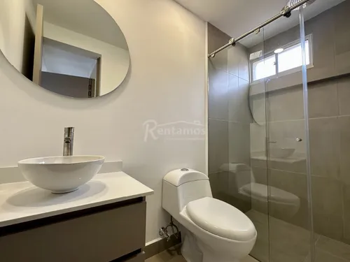 Casa En Arriendo En El Poblado. Cod A776077