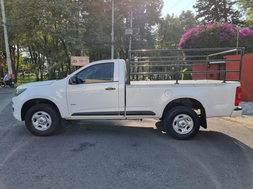 Imagen 2 de 12 de Chevrolet S-10 2.5 Cabina Regular Mt 2017