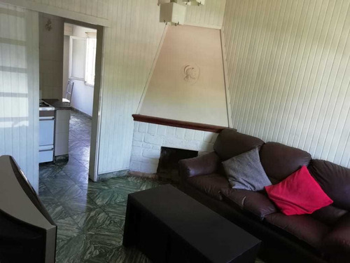 Imagen 9 de 14 de Casa De 3 Ambientes, Con Patio Y Parrilla