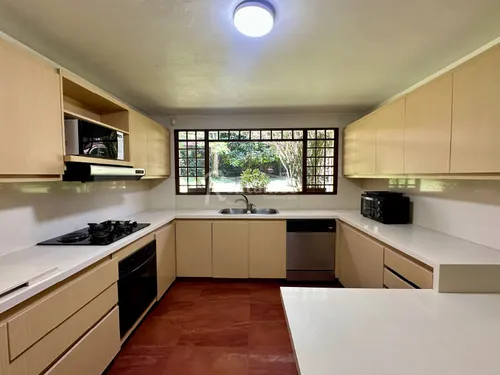 Casa En Arriendo En Loma De San José. Cod A776095