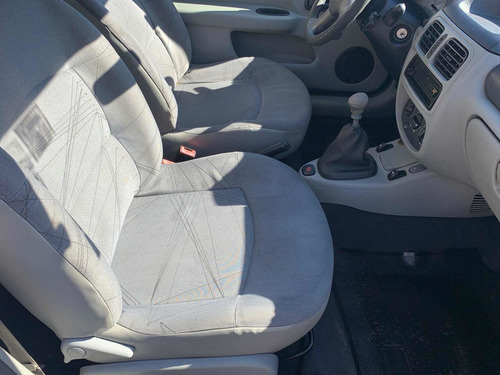 Renault Clio 1.5 Authent. Aa 2004