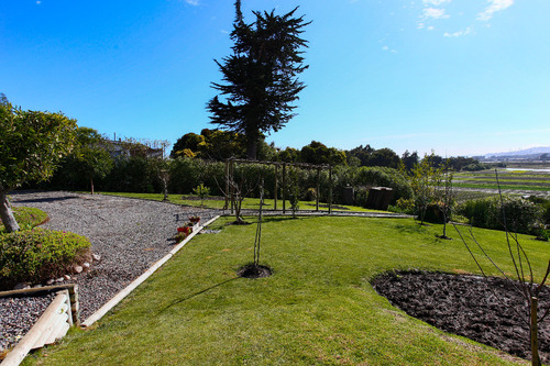 Se Vende Casa Con Vista Al Rio En Excelente Sector