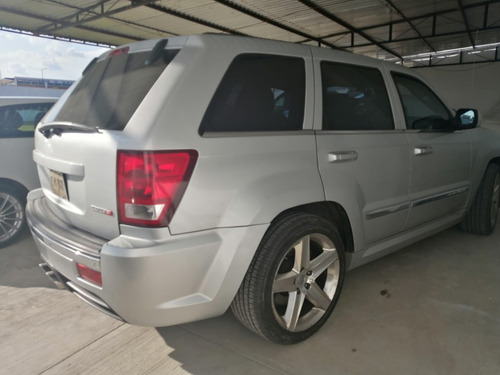 Jeep Grand Cherokee Srt-8 2006